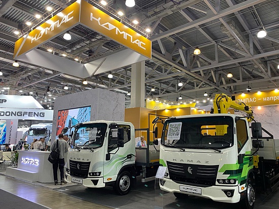 Грузовые автомобили Компас на выставке COMvex