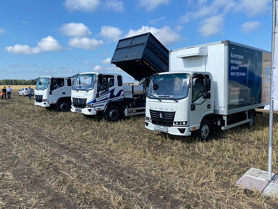 Грузовики Компас на выставке-форуме «День Уральского поля-2024»